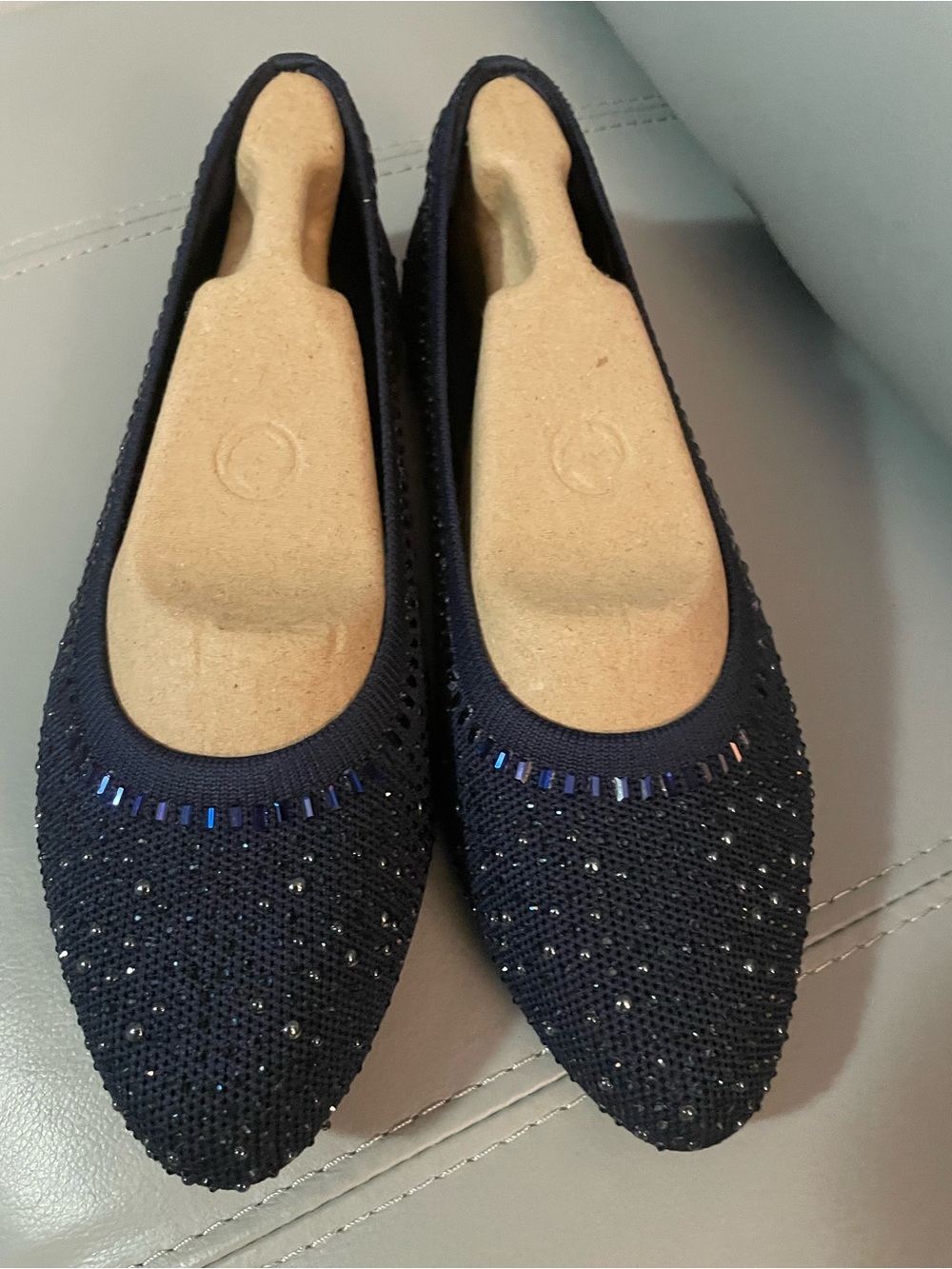 Skechers 7 1/2 Beaded Navy Flats